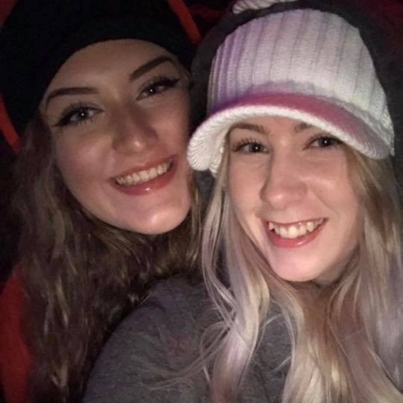 Meet your Posher, Lorraine - Picture 1 of 1